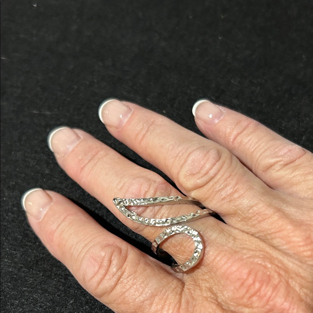 Elegant Silver Leaf Ring size 9.5